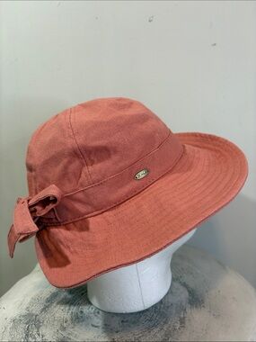 Scala Collection Ohana Cotton Facesaver Hat with Bow Salmon Pink Structured Brim